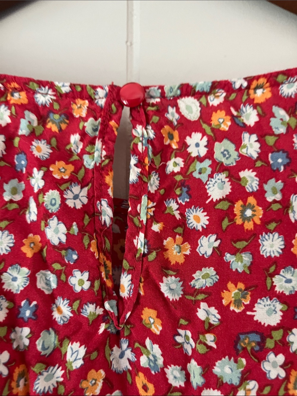 Red Floral Ruffle Sleeve Women’s Top - Picture 7 of 9